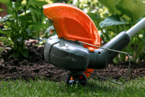 Coupe bordure HUSQVARNA batterie 110 iL, sans accu ni chargeur