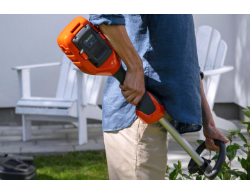Coupe bordure HUSQVARNA batterie 110 iL, sans accu ni chargeur