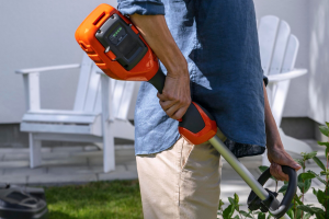 Coupe bordure HUSQVARNA batterie 110 iL, sans accu ni chargeur