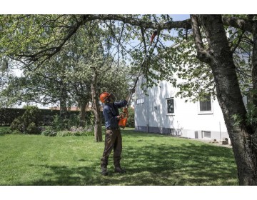 Tronçonneuse HUSQVARNA batterie 120iTK4 avec PK4 attachment, avec BLi10 et QC80