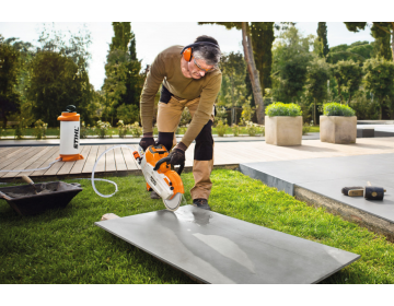 Découpeuse à disque STIHL batterie AP TSA 230, 230mm