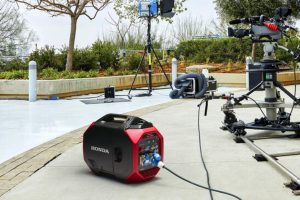 GROUPE INSONORISE 3200W EU32i NEW