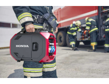 GROUPE INSONORISE 3200W EU32i NEW