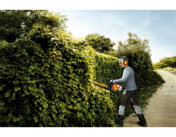 Taille Haie STIHL 2T HS 82 R, 750mm/30"