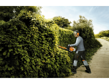 Taille Haie STIHL 2T HS 82 R, 600mm/24"