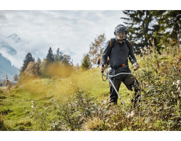 Débroussailleuse STIHL 2T FS 131,GrassCut 230-2