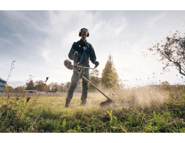 Débroussailleuse HUSQVARNA batterie 535 iRXT, avec tête nylon et lame, sans accu ni chargeur