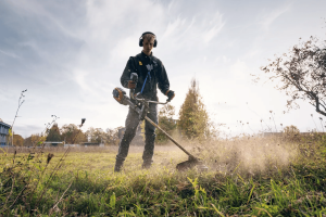 Débroussailleuse HUSQVARNA batterie 535 iRXT, avec tête nylon et lame, sans accu ni chargeur