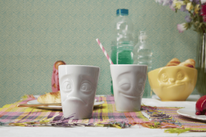 Set de 2 Mugs "Joyeux" et "Perplexe" Sans anse 350ml