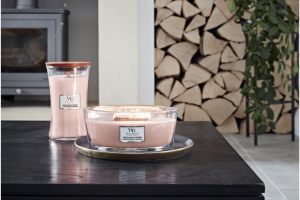 Pressed Blooms & Patchouli Ellipse Candle