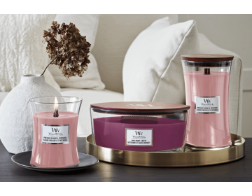 Pressed Blooms & Patchouli Medium Candle