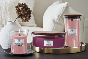 Pressed Blooms & Patchouli Medium Candle