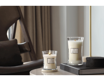 White Tea & Jasmine Medium Candle