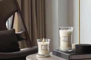 White Tea & Jasmine Medium Candle