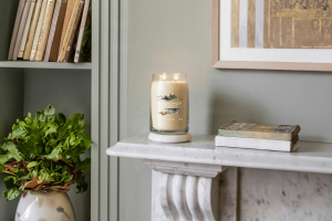 Amber & Sandalwood Signature Large Jar