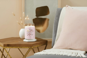 Pink Cherry & Vanilla Signature Large Jar