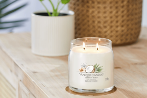 Coconut Beach Signature Medium Jar